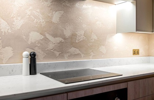 Montpelier Apartment | The Elements - Earth Suite, perfect location.