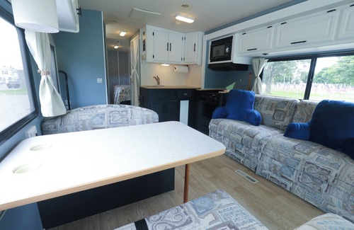 Niagara Falls House | The EM Sightseer Stationary RV
