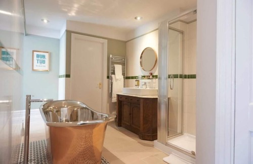 Bedford Hotel | The Embankment