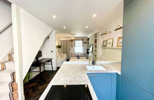 Henley-on-Thames House | The Emerald - Central Henley 2 Bedroom House