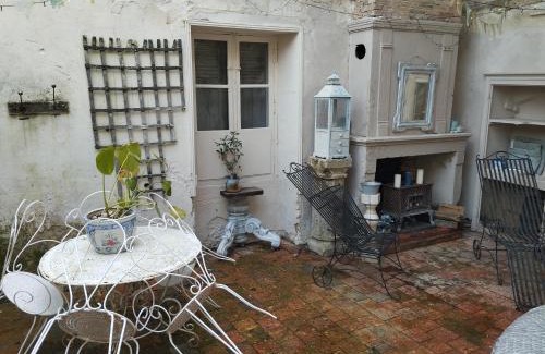 Taize-Maulais House | The Enchanted Cottage