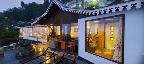 Darjeeling Apartment | THE ENGLISH COTTAGE
