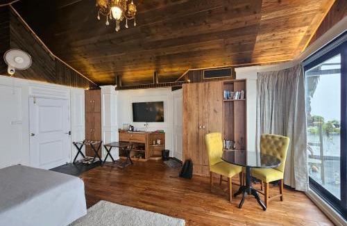 Darjeeling Apartment | THE ENGLISH COTTAGE