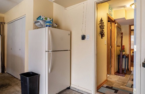 Hoffman Estates House | "The Estates" 2 PRIVATE BEDROOMS in our Home, Hot Tub/Bathrooms & More