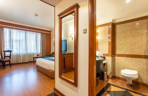 New Baneshwor Hotel | The Everest Hotel Kathmandu