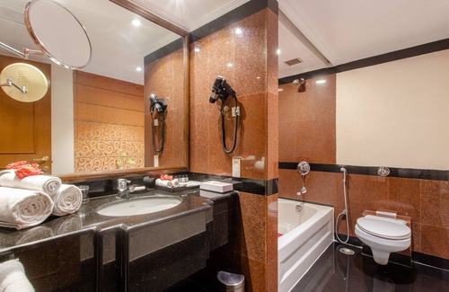 New Baneshwor Hotel | The Everest Hotel Kathmandu