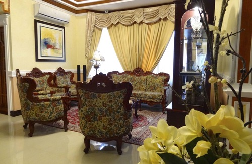 Buhangin Bed & Breakfast | The Executive Villa Inn & Suites