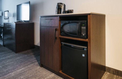 Yellowknife Hotel | The Explorer Hotel Yellowknife