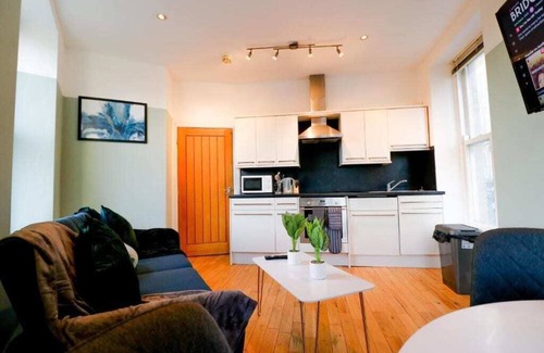 Dewsbury Apartment | The Exquisite 2 Bed Apartment in Dewsbury
