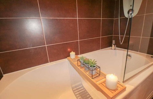 Dewsbury Apartment | The Exquisite 2 Bed Apartment in Dewsbury