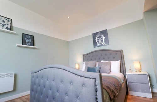 Dewsbury Apartment | The Exquisite 2 Bed Apartment in Dewsbury