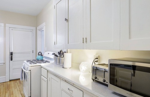 Summit Hill Apartment | The Fabulous flamingo