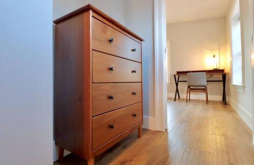 Old Town Alexandria Apartment | The Fairfax Suite at Prince Street Inn