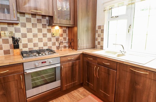 Tunstall Cottage | THE FAIRHAVEN, pet friendly in Catterick, North Yorkshire