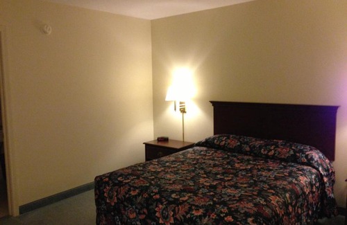 Montour Falls Hotel | The Falls Motel