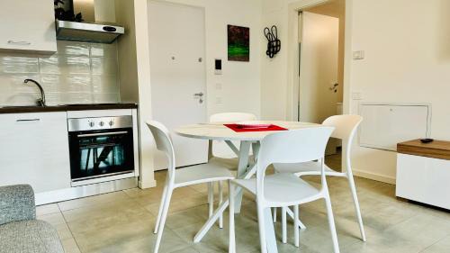 Rozzano Apartment | The Family Home