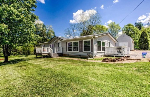 Gentryville House | The Family Oasis just 6 miles from Holiday World