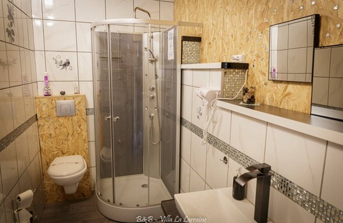 Folkling Bed & Breakfast | The Family Room
