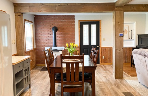 Harrisonville House | The Farmhouse at Pleasant Ridge | Hot tub
