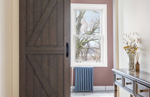 Marlboro Other | The Farmhouse on the Hill