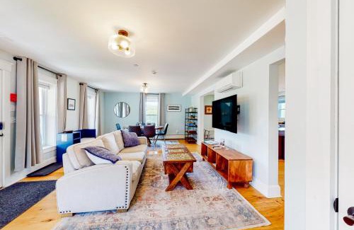 Waterbury Center Apartment | The Farmhouse - Suite #1