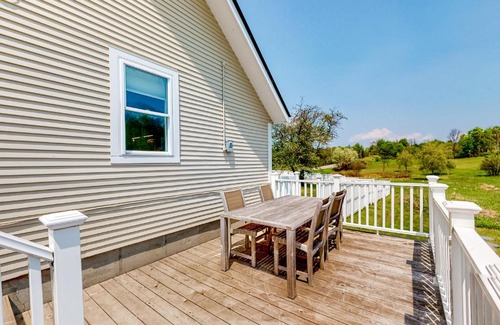 Waterbury Center Apartment | The Farmhouse - Suite #1