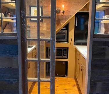 Red Hook Apartment | the farmhouse suite at barn & bike