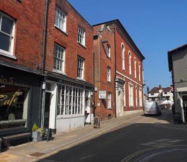 Romsey Apartment | The Farthings, Romsey Apartment