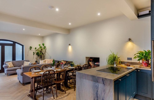 Fowey House | The Ferry House - Five Bedroom House, Sleeps 10