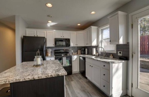 Quincy House | The Fieldhouse a Simply Charming propertynn