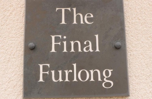 Bruton House | The Final Furlong