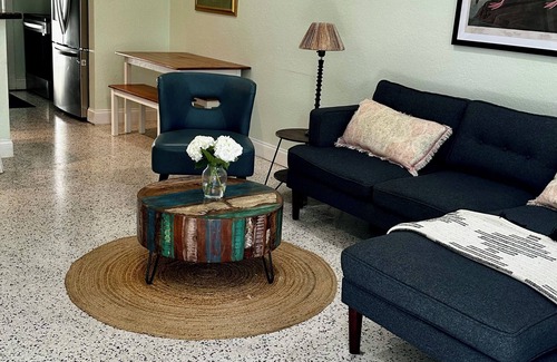 New Town Condo | The Flamingo Cottage - charming 2-bedroom bright airy condo in private compound