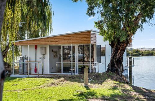 Riverglen Boat Rental | The Float Life - Retreat on Murray River