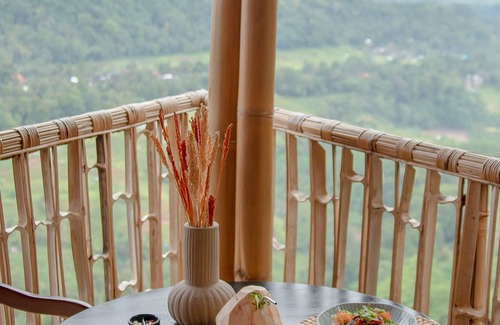 Klungkung Villa | The Floating Treehouse Villa By Avana - A Dreamy Treehouse with a View