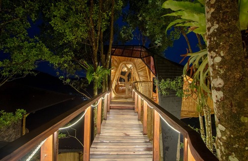 Klungkung Villa | The Floating Treehouse Villa By Avana - A Dreamy Treehouse with a View
