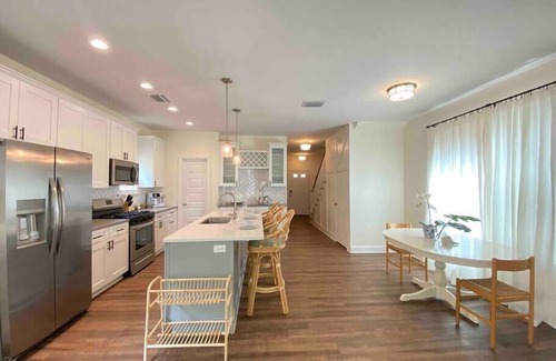 Duckpond House | The Floridian. Newly Built Dreamhome, Central