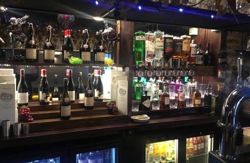 Bilting Hotel | The Flying Horse Inn