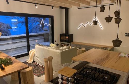 Eptalofos Ski Chalet | The forest chalet in Parnassus
