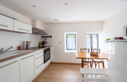 Fontenay-Saint-Pere House | The Fournil gîte is a fully renovated former farmhouse dating from 1850.