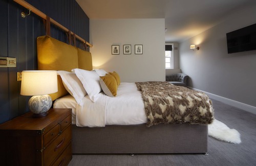 South Cave Hotel | The Fox and Coney Inn