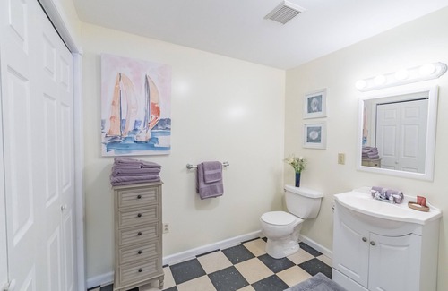 Olcott House | The Franklin House at BackBay Marina