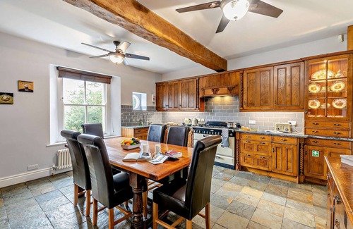 Peak District National Park House | The Gables - Seven Bedroom House, Sleeps 16