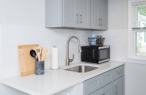 Old Mystic Apartment | The Gallup Studio · Near Mystic, Casinos + USCGA