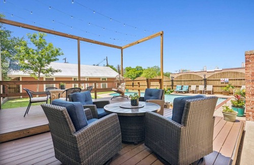 Eastland Hotel | The Galveston Room at The Eastland Historic Hotel