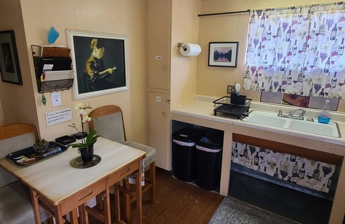 Callender Cottage | The Ganja Getaway