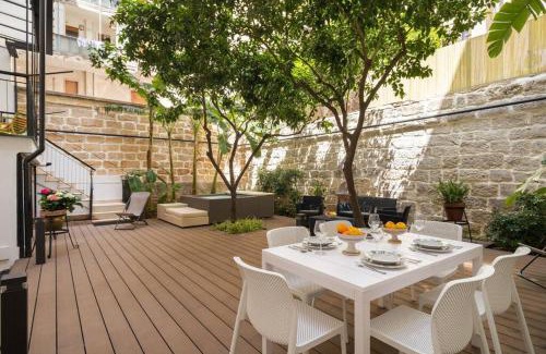 Ruggero Settimo Apartment | The Garden Boutique Apartment by DomuSicily
