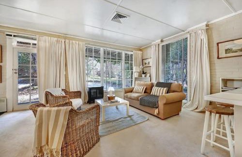 Emu Swamp Apartment | The Garden Flat - Mayfield Vineyard Orange