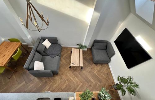 Ravensbury House | The garden house - the tiny house experience
