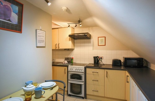 Llanteg Cottage | The Garden Lodge Flat - UK49415