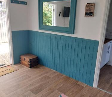 Hewish House | The Garden Room at Poplar Cottage